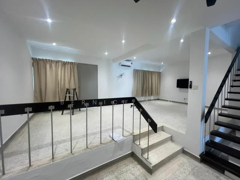 Rumah Teres 2.5 Tingkat untuk Dijual di Taman Pelangi (Johor Bahru) - Bernice Gan - Living Room - PropertyGuru.com.my