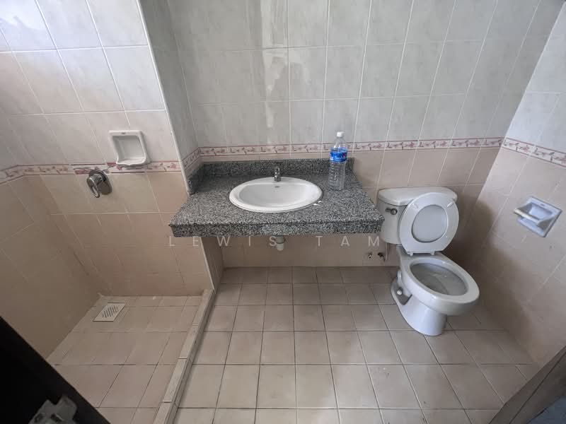 Bungalow for Sale in Bandar Baru Sungai Long (Kajang) - Lewis Tam - Bathroom - PropertyGuru.com.my