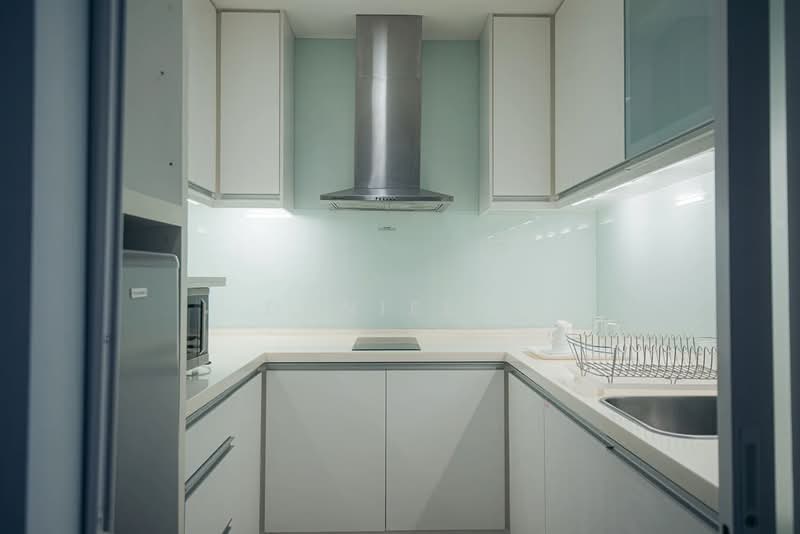 Service Residence for Rent at Cormar Suites (Fraser Place (Lot 163)) - Daniel . - Kitchen - PropertyGuru.com.my