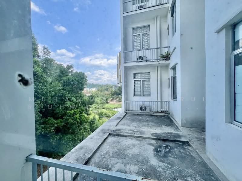 Pangsapuri untuk Dijual di Pangsapuri Saujana Permai 2 - Muhammad Shahrul Ridhwan Mehamad Nasir - Balcony - PropertyGuru.com.my