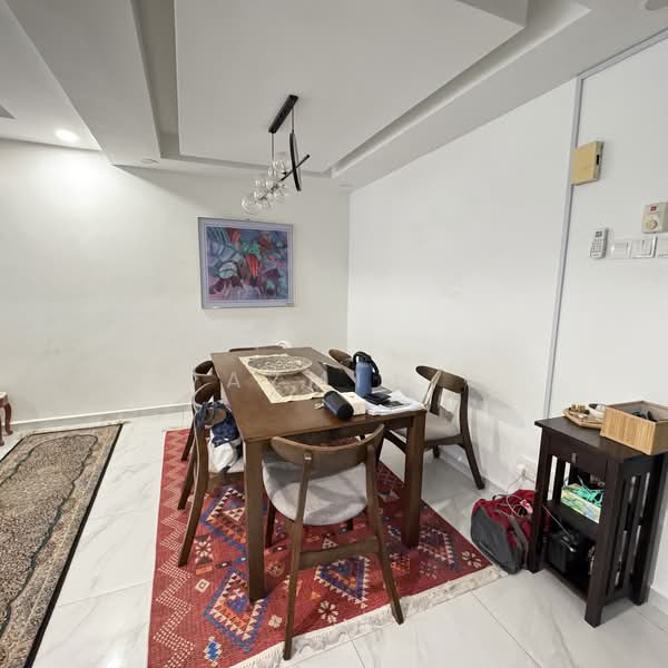 Rumah Bandar untuk Dijual di Ulu Kelang (Selangor) - Azmi . - Dining Room - PropertyGuru.com.my