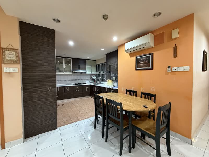Condominium for Sale at Dataran Prima - Vincent Heng - Kitchen - PropertyGuru.com.my