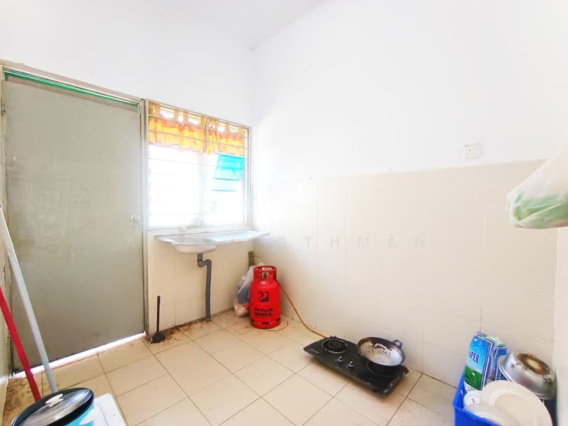 Rumah Teres 1 Tingkat untuk Dijual di Lukut (Negeri Sembilan) - Azrul Othman - Kitchen - PropertyGuru.com.my