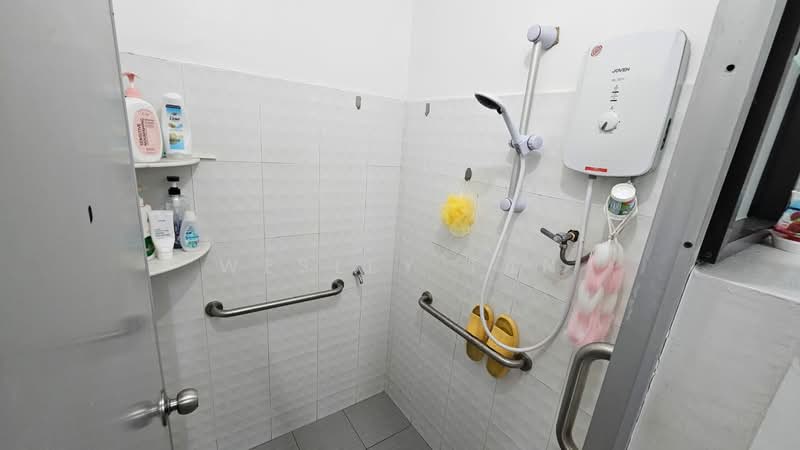 Rumah Teres 1 Tingkat untuk Dijual di Ujong Pasir (Melaka) - Wesley Tan - Bathroom - PropertyGuru.com.my