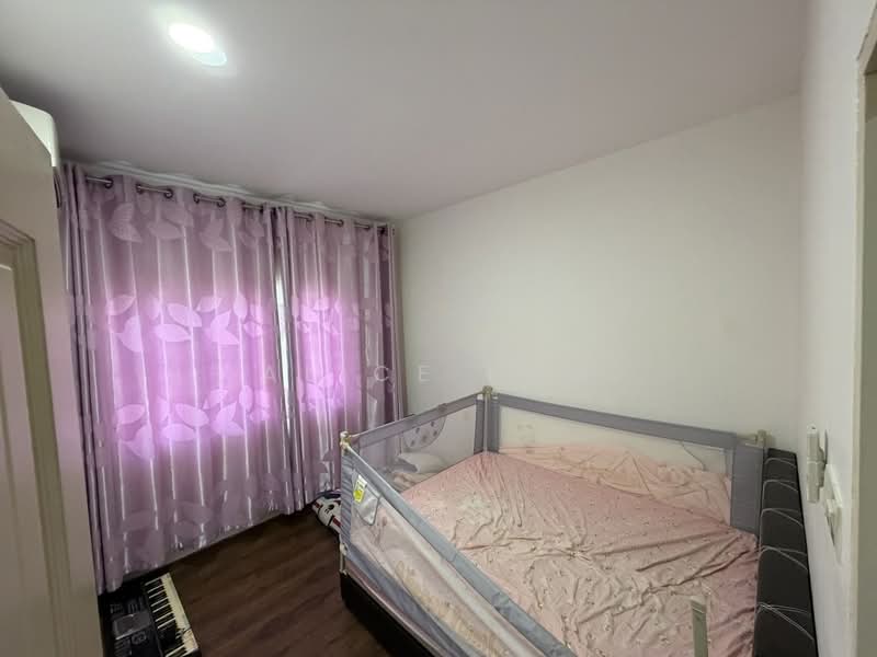 2-storey Terraced House for Sale in Kuching (Sarawak) - Alice Kon - Bedroom - PropertyGuru.com.my