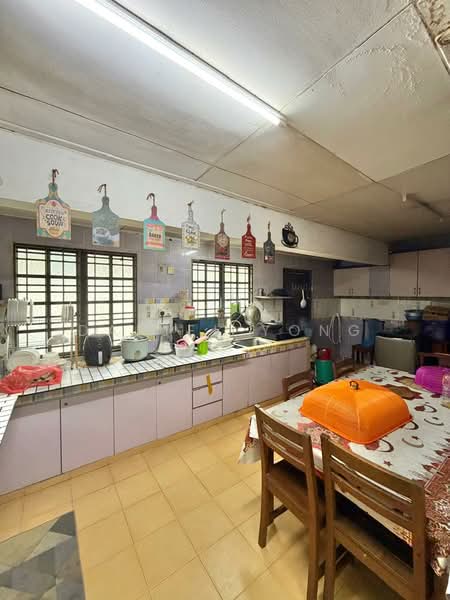 2-storey Terraced House for Sale in Taman Desa Tebrau (Tebrau) - Daniel Yong - Kitchen - PropertyGuru.com.my