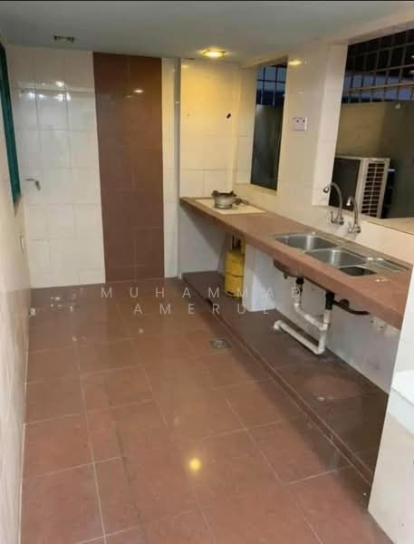 Pangsapuri untuk Disewa di Pangsapuri Vista Serdang - Muhammad Amerul - Kitchen - PropertyGuru.com.my