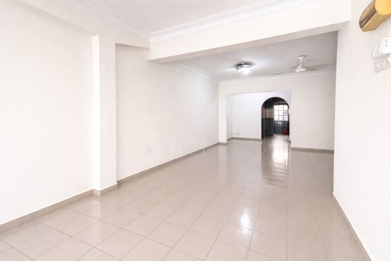 Rumah Teres 2 Tingkat untuk Dijual di Seksyen 19 (Shah Alam) - Azmi . - Living Room - PropertyGuru.com.my