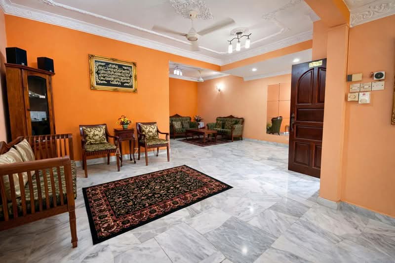 2-storey Terraced House for Sale in Subang Jaya (Selangor) - Azwa Abas - Living Room - PropertyGuru.com.my