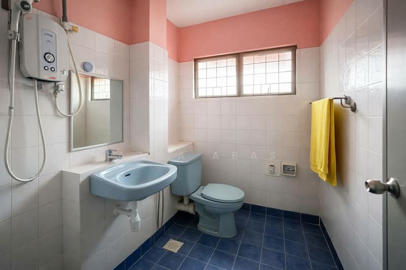 2-storey Terraced House for Sale in Subang Jaya (Selangor) - Azwa Abas - Bathroom - PropertyGuru.com.my