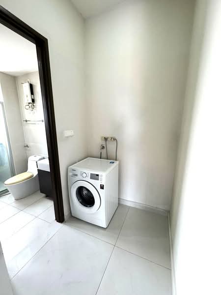 Condominium for Rent at Bay Point @ Country Garden Danga Bay - JJ Lim - Bathroom - PropertyGuru.com.my