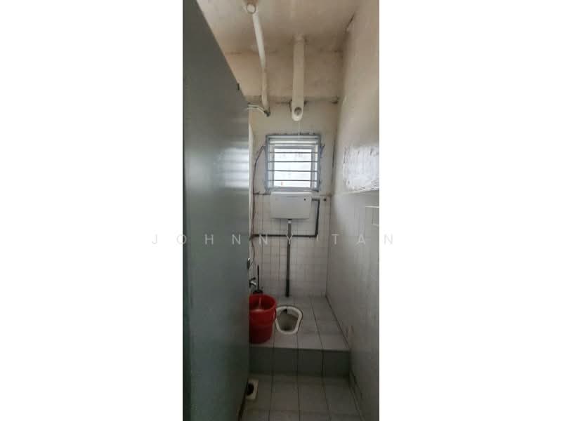 Pejabat untuk Dijual di Taman Petaling Utama (Petaling Jaya) - Johnny Tan - Bathroom - PropertyGuru.com.my