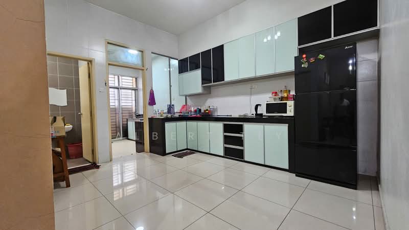 Rumah Teres 2 Tingkat untuk Dijual di Taman Impian Skudai - Albert Tey - Kitchen - PropertyGuru.com.my