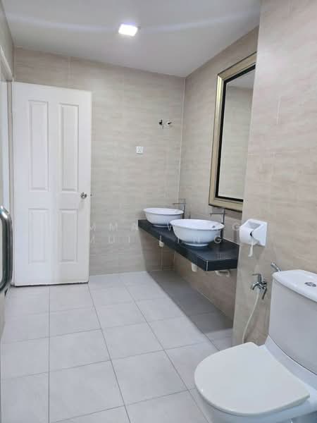 2.5-storey Terraced House for Sale in Taman Fadason (Kepong) - Emma Wong Mui Ling - Bathroom - PropertyGuru.com.my