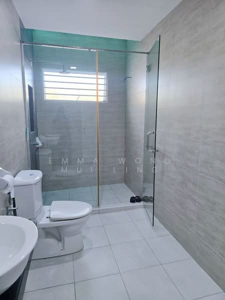 2.5-storey Terraced House for Sale in Taman Fadason (Kepong) - Emma Wong Mui Ling - Bathroom - PropertyGuru.com.my