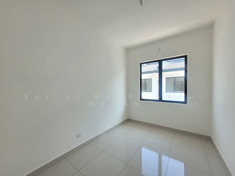Rumah Teres 2 Tingkat untuk Dijual di Bandar Rimbayu (Telok Panglima Garang) - Saiful Bahri Abdul Manan - Interior - PropertyGuru.com.my