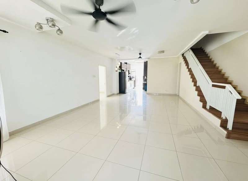 2-storey Terraced House for Sale in Cyberjaya (Selangor) - Jared Wong - Living Room - PropertyGuru.com.my