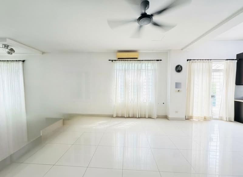 2-storey Terraced House for Sale in Cyberjaya (Selangor) - Jared Wong - Living Room - PropertyGuru.com.my