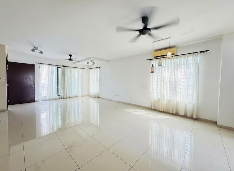 2-storey Terraced House for Sale in Cyberjaya (Selangor) - Jared Wong - Living Room - PropertyGuru.com.my