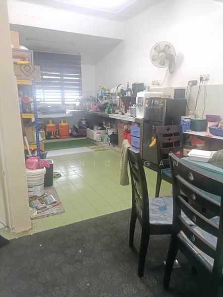 1-storey Terraced House for Sale in Taman Johor Jaya (Johor Bahru) - Bernice Gan - Kitchen - PropertyGuru.com.my