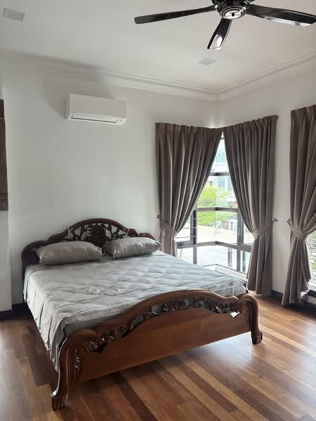 Rumah Berkembar untuk Disewa di Subang Jaya (Selangor) - Kelvin Tan - Master Bedroom - PropertyGuru.com.my