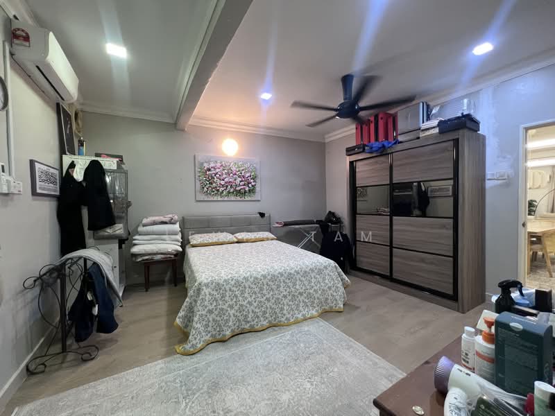 Rumah Teres 2 Tingkat untuk Dijual di Bandar Tun Hussein Onn (Cheras) - Lewis Tam - PropertyGuru.com.my