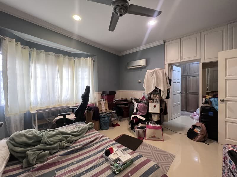 Rumah Teres 2 Tingkat untuk Dijual di Bandar Tun Hussein Onn (Cheras) - Lewis Tam - PropertyGuru.com.my