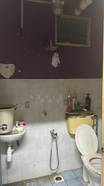 Pangsapuri untuk Dijual di Villa Krystal @ Bandar Selesa Jaya - Ashley Goh - Bathroom - PropertyGuru.com.my