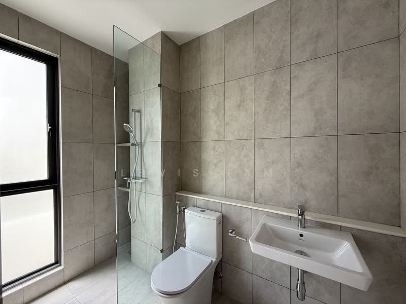 Rumah Banglo untuk Disewa di Bandar Sungai Long (Selangor) - Lewis Tam - Bathroom - PropertyGuru.com.my