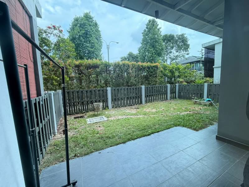 2-storey Terraced House for Sale in Cyberjaya (Selangor) - Jared Wong - Garden - PropertyGuru.com.my