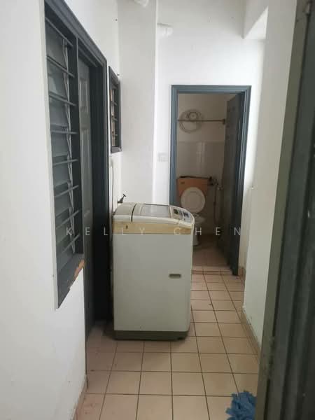 Kondominium untuk Disewa di Pelita Indah - Kelly Chen - Bathroom - PropertyGuru.com.my