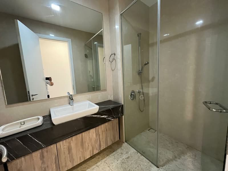 Kondominium untuk Disewa di Pavilion Hilltop - Shem Ng - Bathroom - PropertyGuru.com.my