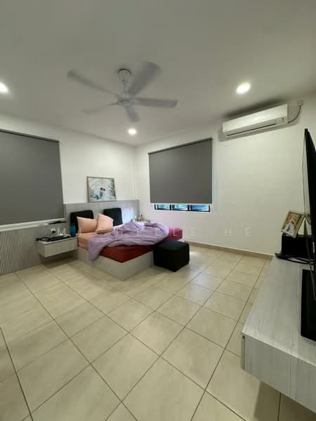 Rumah Kluster untuk Dijual di Taman Austin Heights (Tebrau) - Michelle He - Bedroom - PropertyGuru.com.my