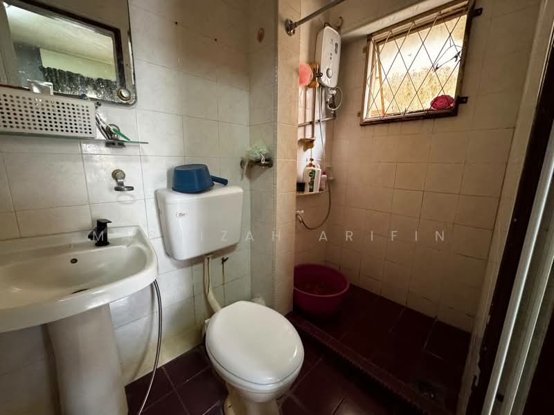 Condominium for Sale at Le Jardine Condominium - Masnizah Arifin - Bathroom - PropertyGuru.com.my