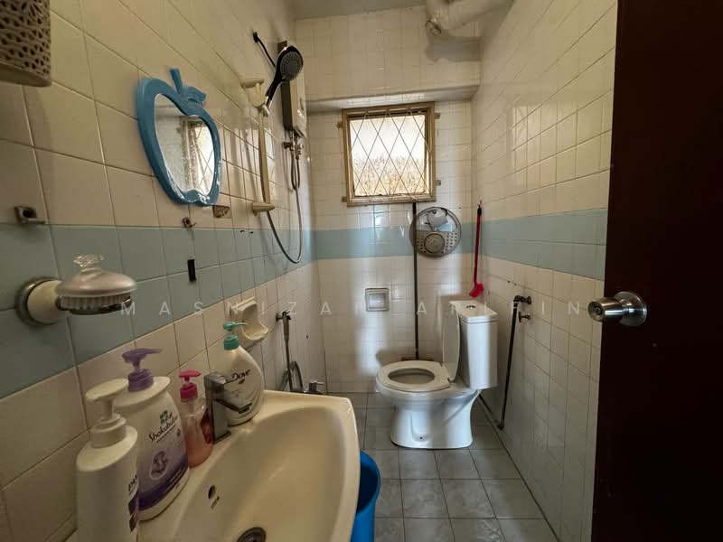 Condominium for Sale at Le Jardine Condominium - Masnizah Arifin - Bathroom - PropertyGuru.com.my