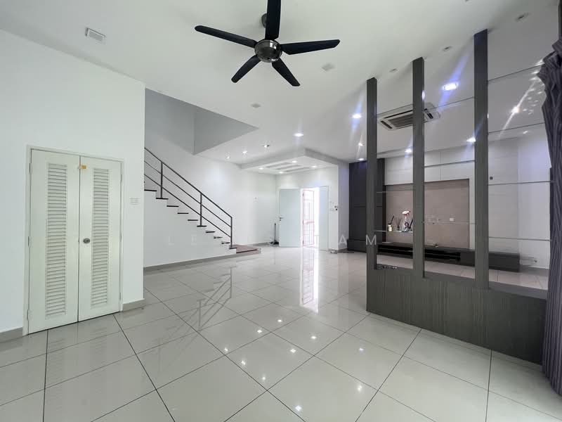 Semi-Detached House for Sale in Cheras Selatan (Cheras) - Lewis Tam - Living Room - PropertyGuru.com.my