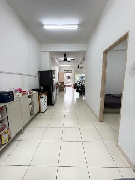 Rumah Teres 2 Tingkat untuk Dijual di Taman Scientex Senai (Senai) - Kelly Chen - Corridor - PropertyGuru.com.my