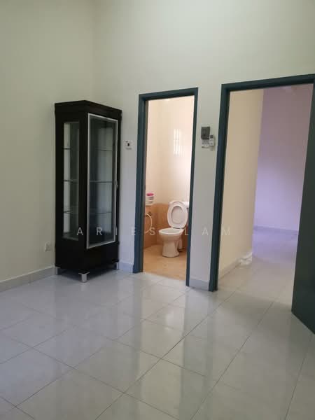 Rumah Teres 1 Tingkat untuk Disewa di Iskandar Puteri (Nusajaya) (Johor) - Aries Lam - Bathroom - PropertyGuru.com.my