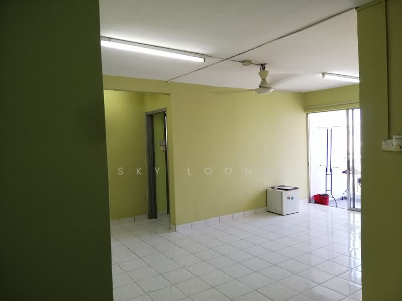 Kondominium untuk Disewa di Pantai Hillpark 2 - Sky Loong - Living Room - PropertyGuru.com.my