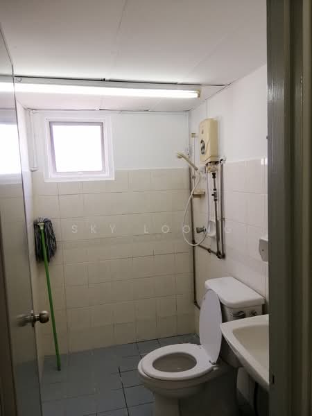 Kondominium untuk Disewa di Pantai Hillpark 2 - Sky Loong - Bathroom - PropertyGuru.com.my