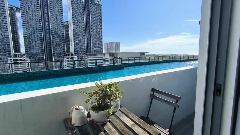 Servis Apartment untuk Dijual di Sensasi @ Utropolis - Jack Law - Balcony - PropertyGuru.com.my