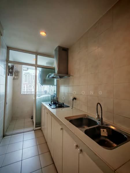 Kondominium untuk Dijual di Kiara 1888 - Weng Loong Kok - Kitchen - PropertyGuru.com.my