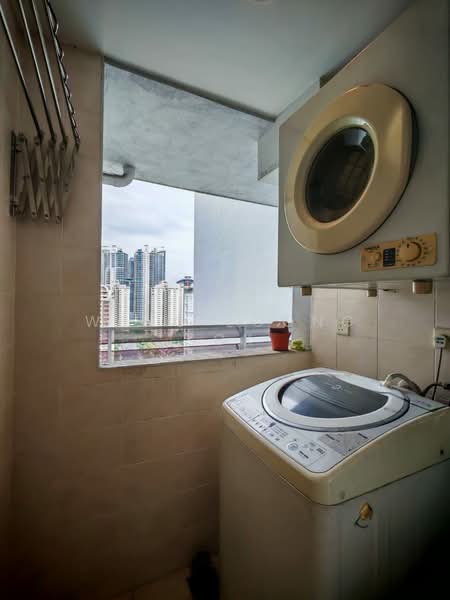 Kondominium untuk Dijual di Kiara 1888 - Weng Loong Kok - Balcony - PropertyGuru.com.my