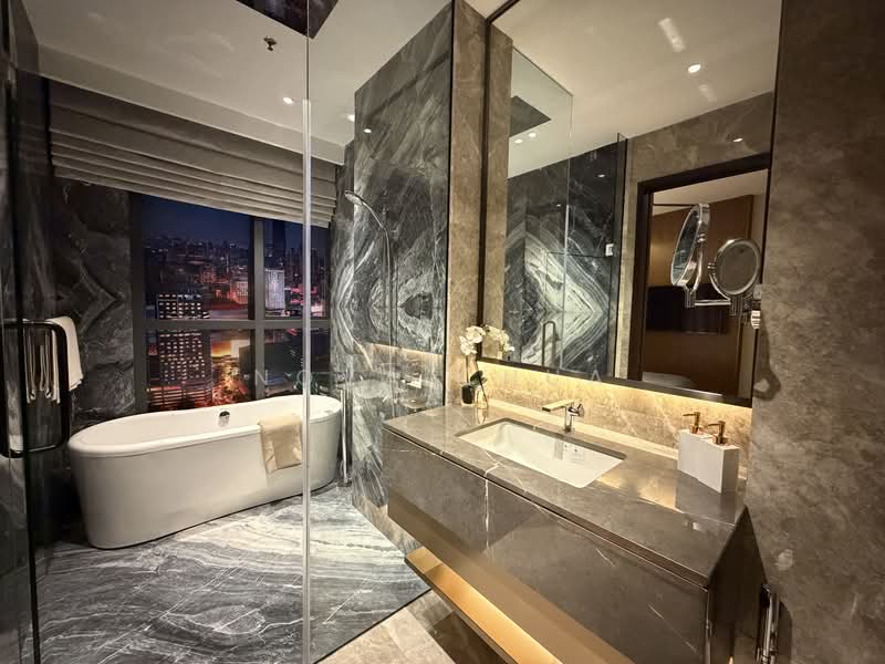 Servis Apartment untuk Dijual di Orion Residence Bukit Bintang - Nova Chua - Bathroom - PropertyGuru.com.my