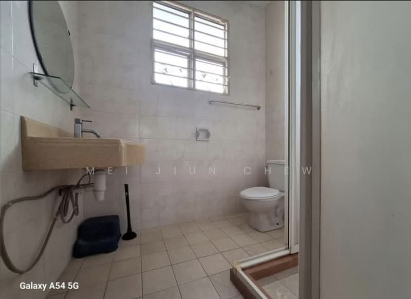 2-storey Terraced House for Sale in Taman Prima Tropika (Seri Kembangan) - MEI JIUN CHEW - Bathroom - PropertyGuru.com.my