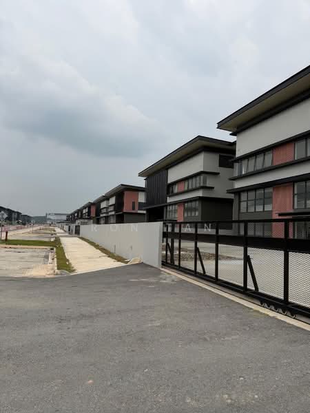 Factory for Rent in Sungai Buloh (Selangor) - Ron Tan - Exterior - PropertyGuru.com.my