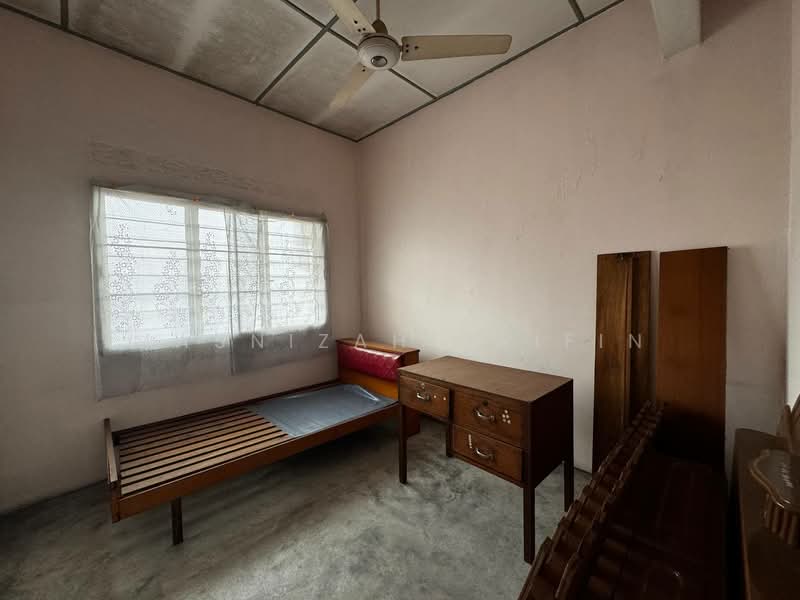 Rumah Teres 2 Tingkat untuk Dijual di Banting (Selangor) - Masnizah Arifin - Bedroom - PropertyGuru.com.my