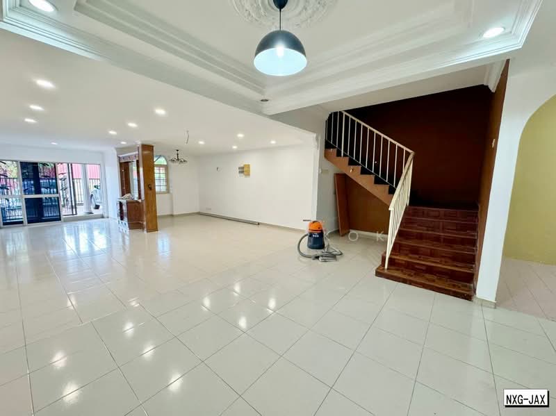 2-storey Terraced House for Sale in Taman Palm Grove (Klang) - Daniel Kok - Living Room - PropertyGuru.com.my