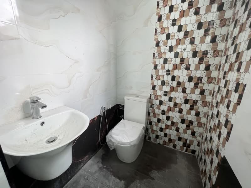 Semi-Detached House for Sale in Sungai Long (Bandar Sungai Long) - Lewis Tam - PropertyGuru.com.my