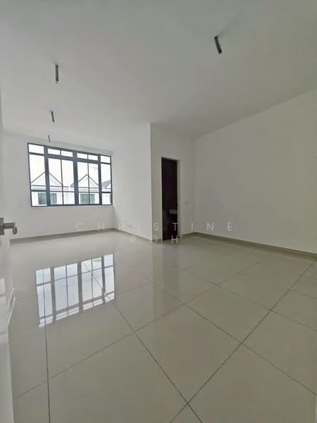 Rumah Teres 2 Tingkat untuk Dijual di Bandar Seri Alam (Masai) - Christine Poh - Living Room - PropertyGuru.com.my